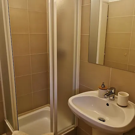 Kovacs Apartmanhaz *