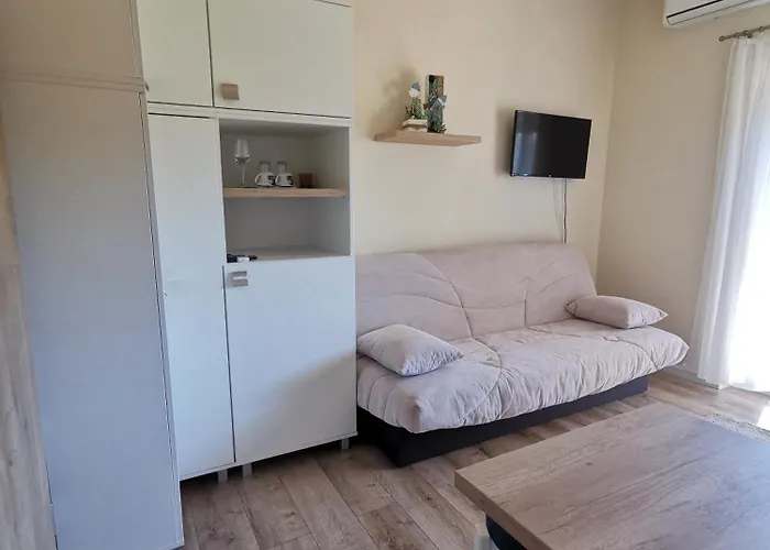 Kovacs Apartmanhaz * 巴拉顿菲赖德