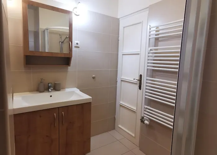 Kovacs Apartmanhaz 公寓 巴拉顿菲赖德