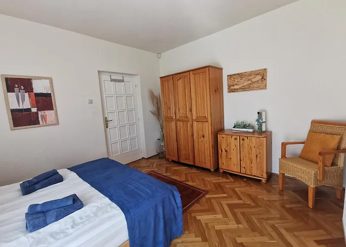 Kovacs Apartmanhaz 公寓 *