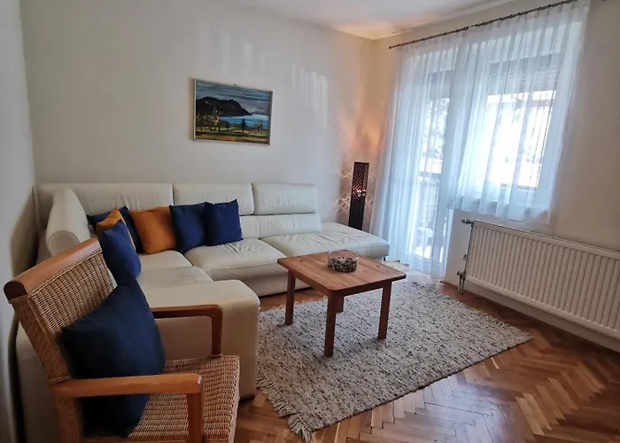 Kovacs Apartmanhaz *