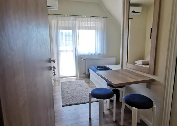 Kovacs Apartmanhaz *
